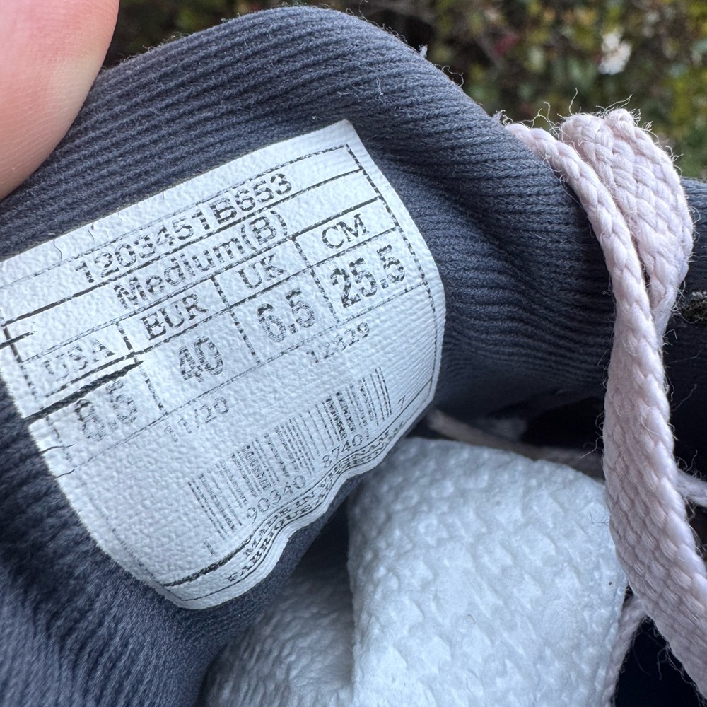 Brooks Launch Women’s Athletic Shoes - Picture 7 of 7